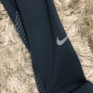 Nike Pants - Nike pant workout leggings Nike Pants - Nike pant workout leggings